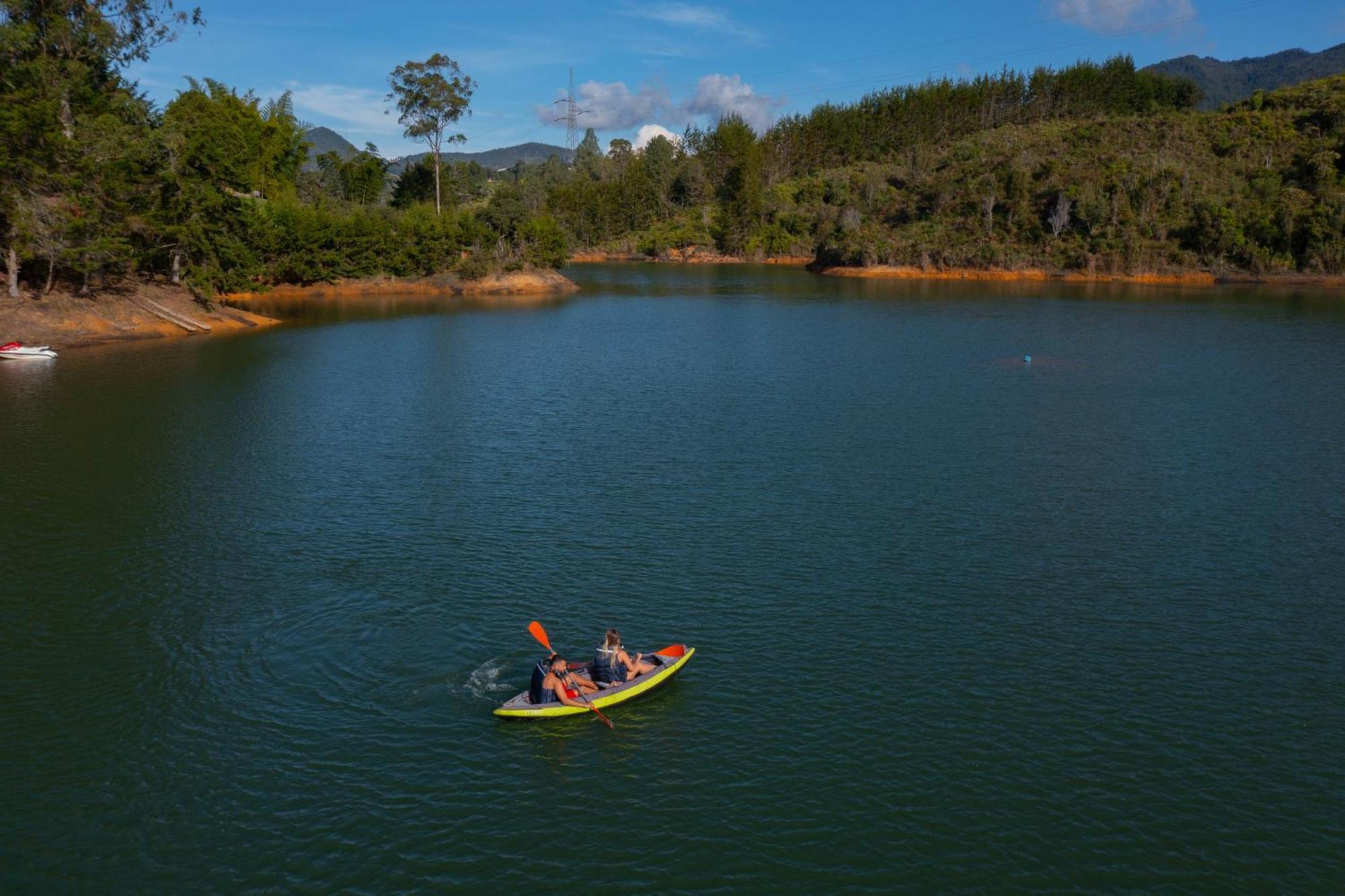 Вилла Casa Campestre Montecarlo Guatape- Desayuno A Pareja Экстерьер фото