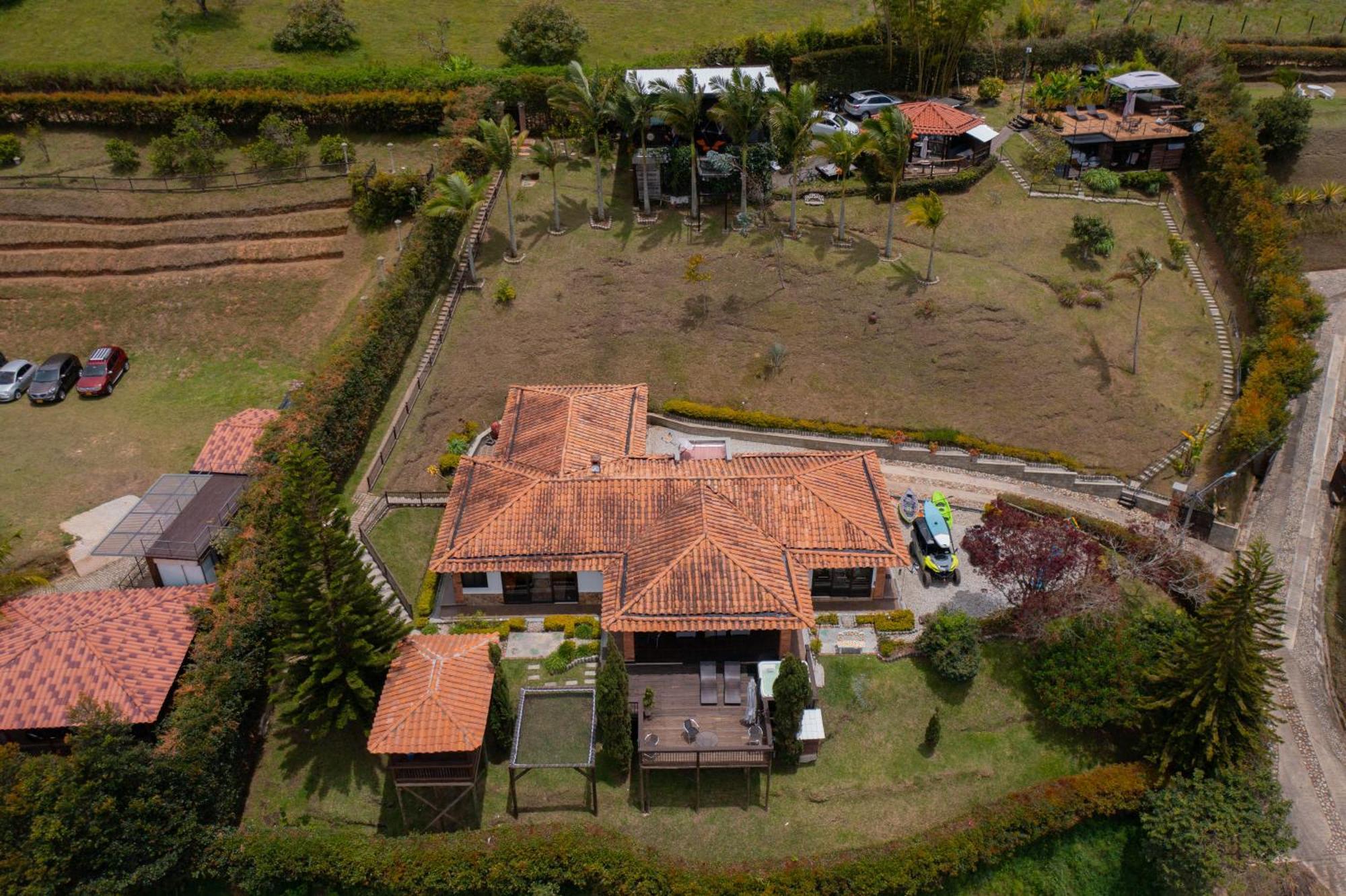 Вилла Casa Campestre Montecarlo Guatape- Desayuno A Pareja Экстерьер фото