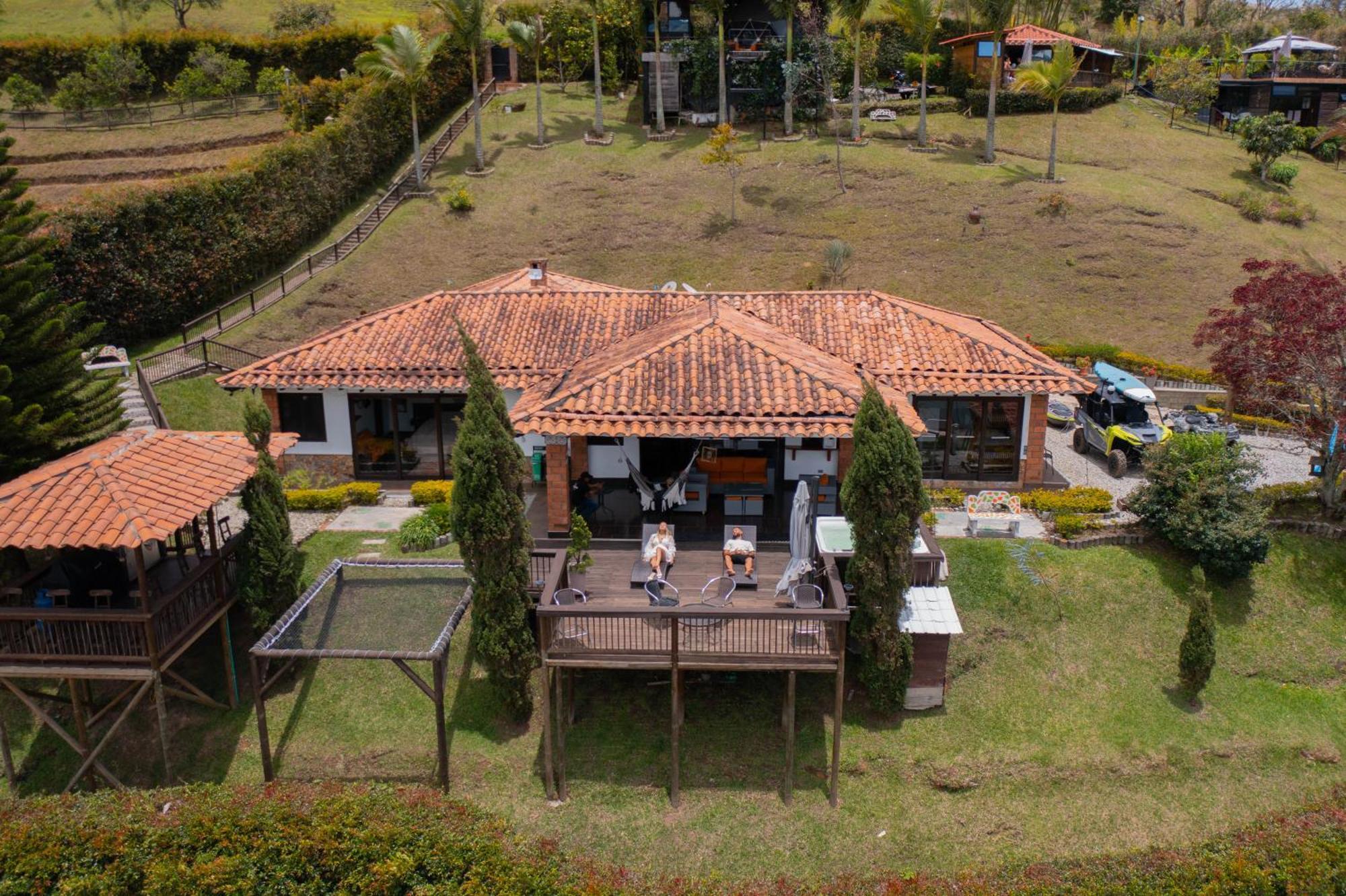 Вилла Casa Campestre Montecarlo Guatape- Desayuno A Pareja Экстерьер фото